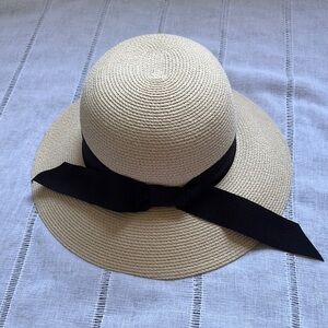 Fultalk NWOT Tan Sun Hat with Black Ribbon
